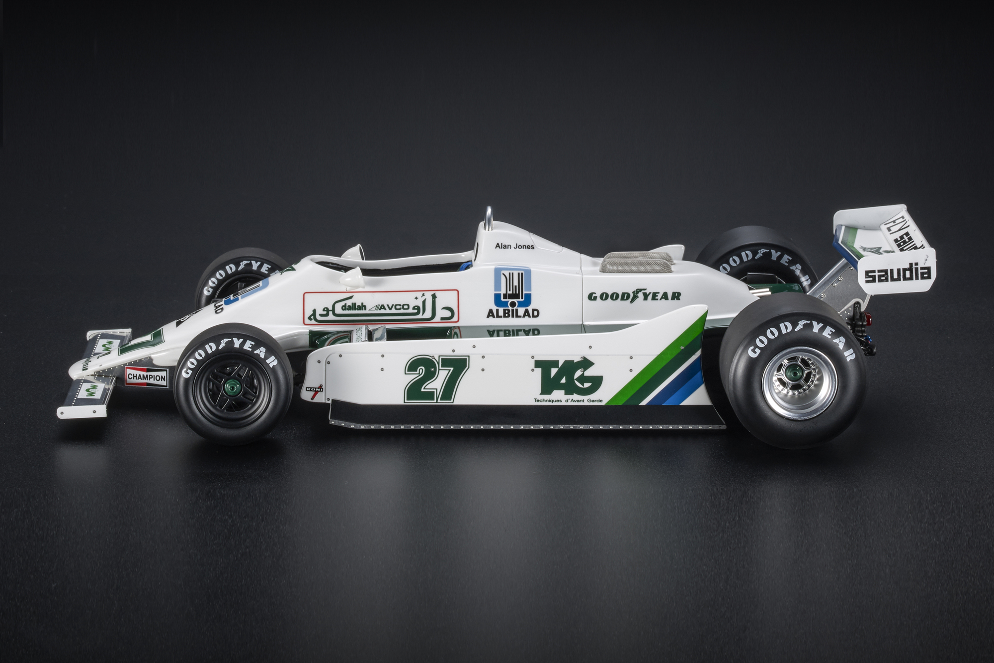 Williams FW07